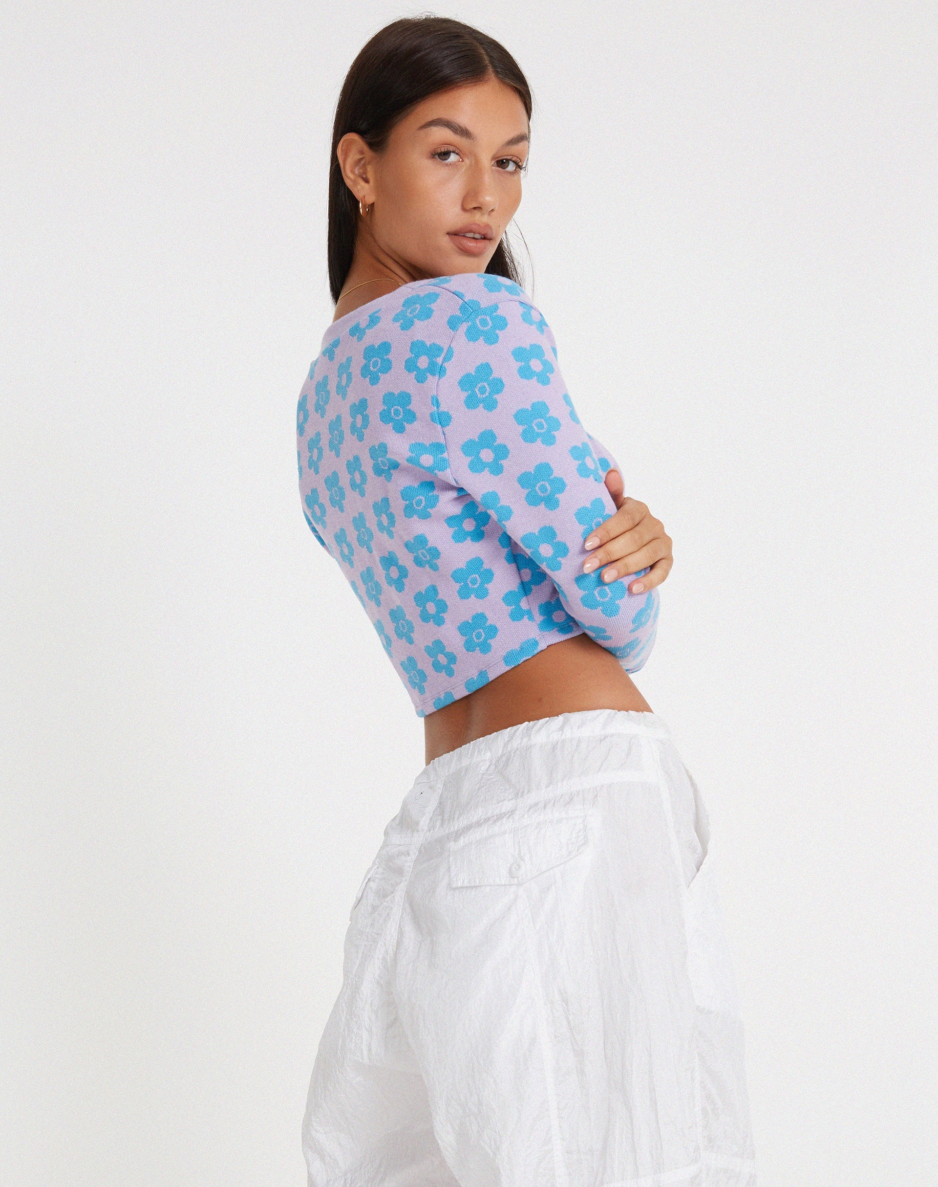 imagen de Attina Cardi en Cute Floral Daisy Lila y Azul
