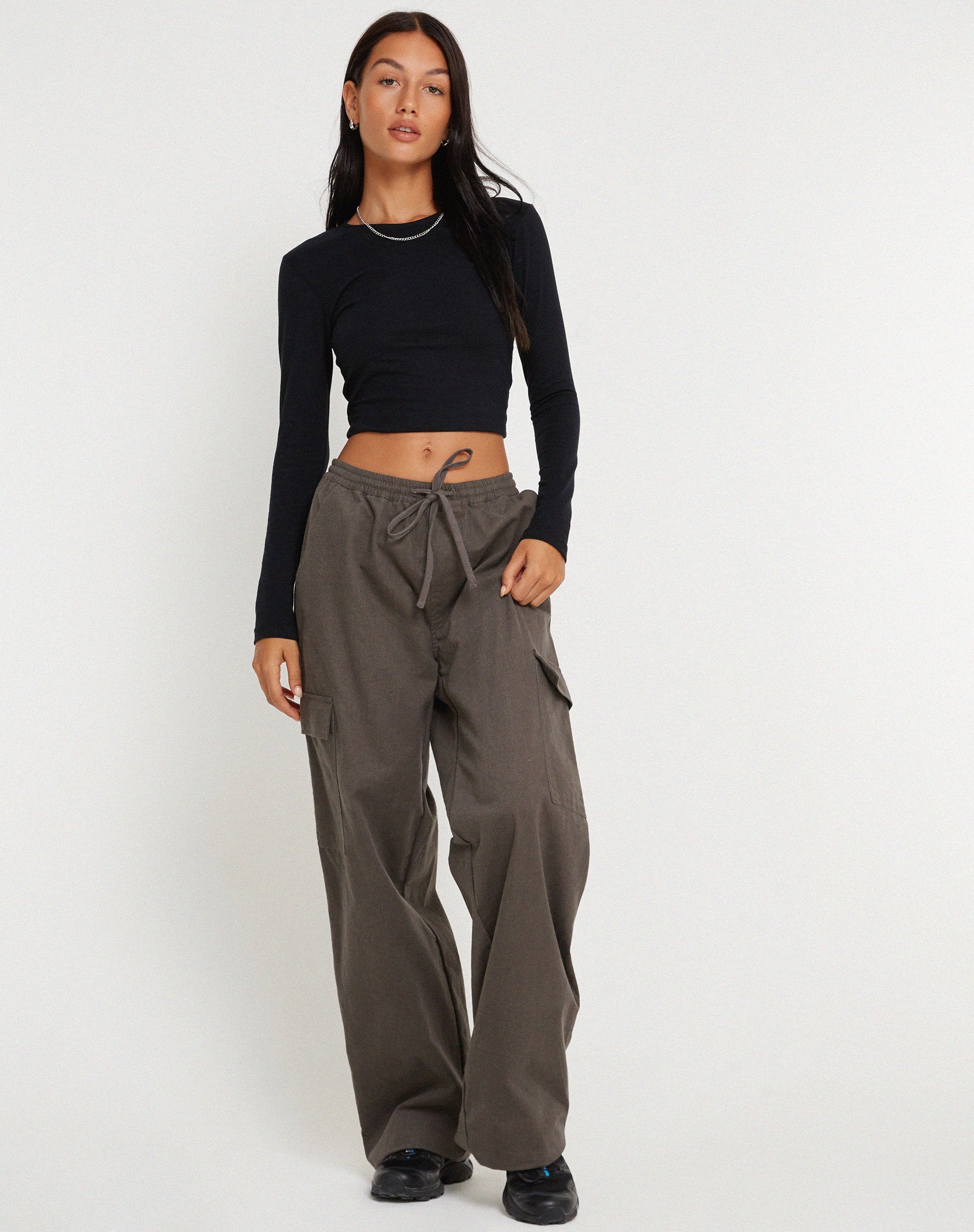 imagen de Geona Wide Leg Cargo Trouser en gris oscuro
