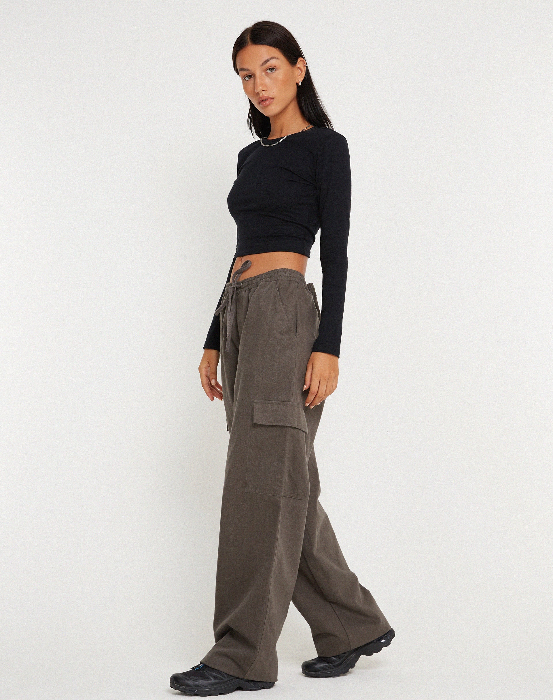 imagen de Geona Wide Leg Cargo Trouser en gris oscuro