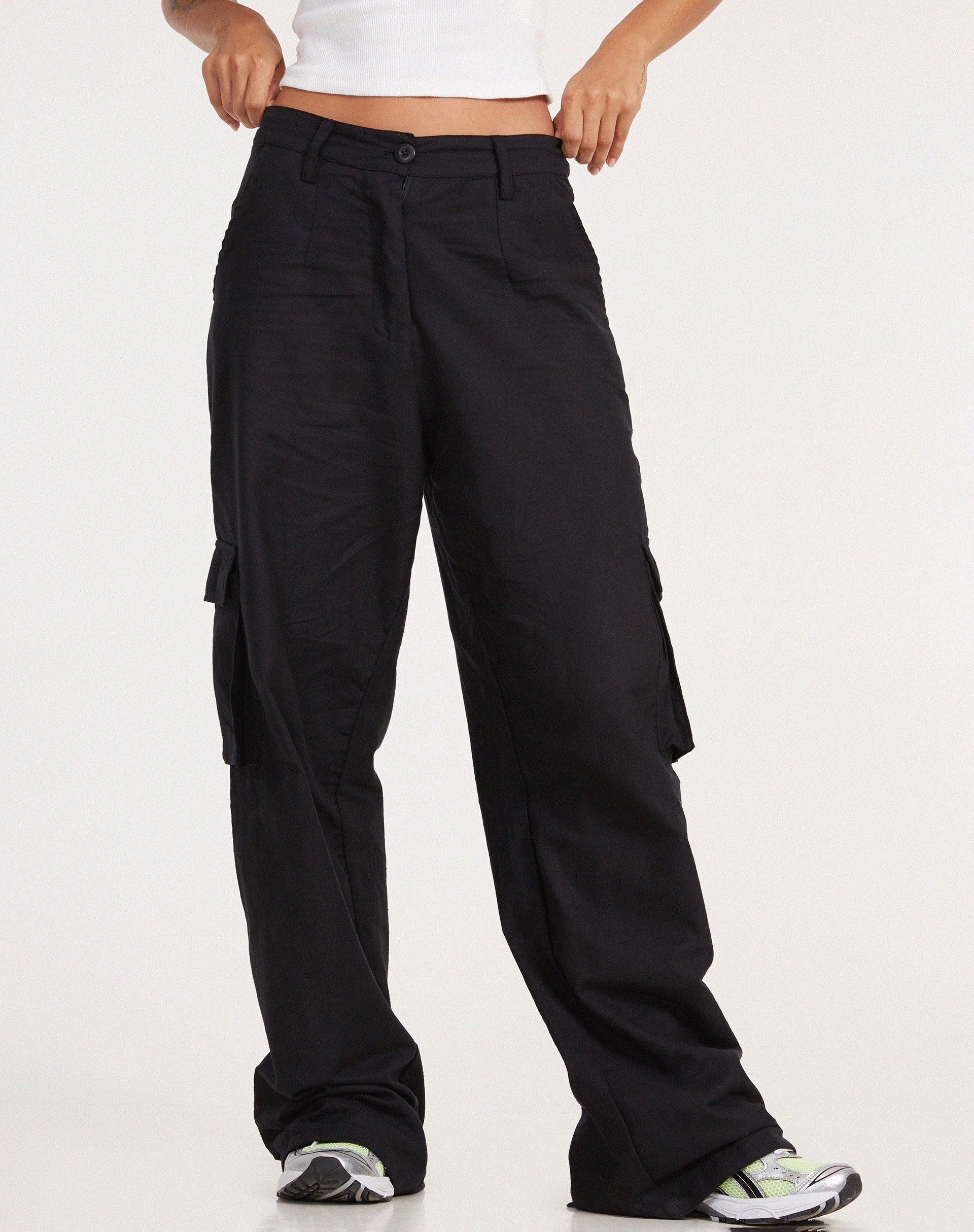 Imagen de Jita Cargo Trouser en Rami Negro