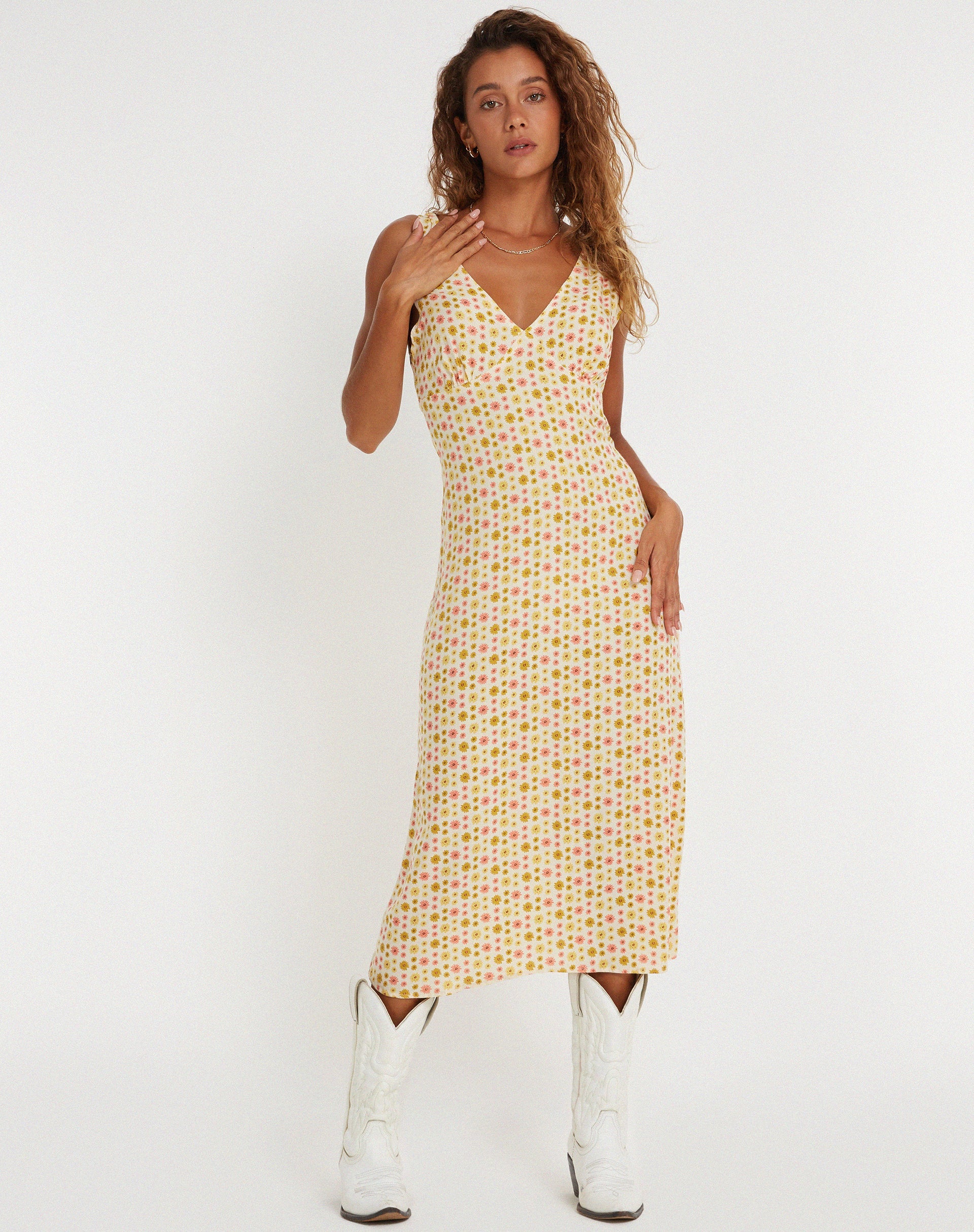 imagen de Lisheva Midi Dress in Daisy Chain Cream