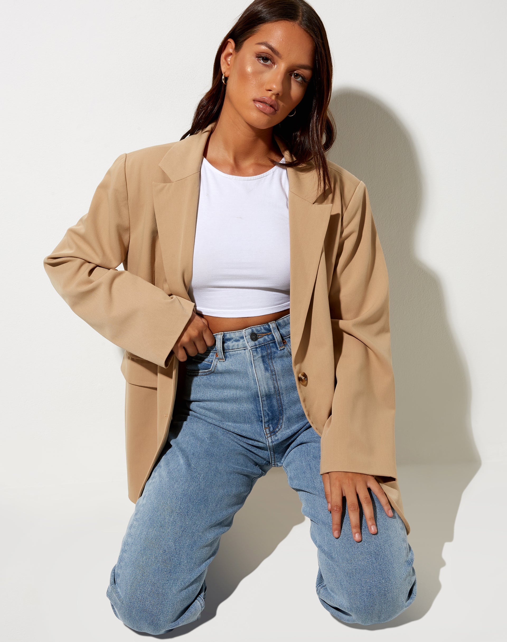 Imagen de Maiwa Blazer en almendra