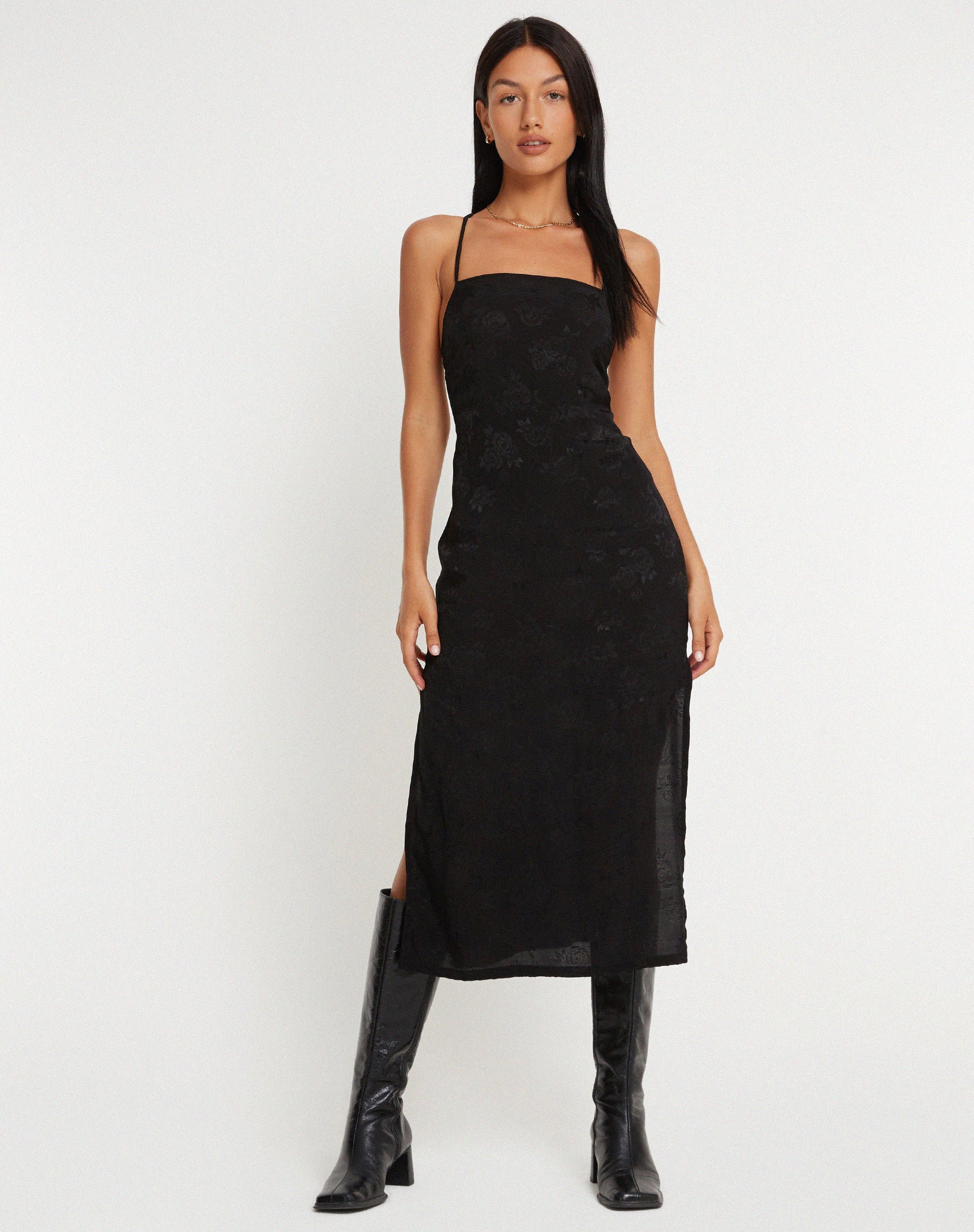 imagen de Nosita Midi Dress is Satin Rose Black