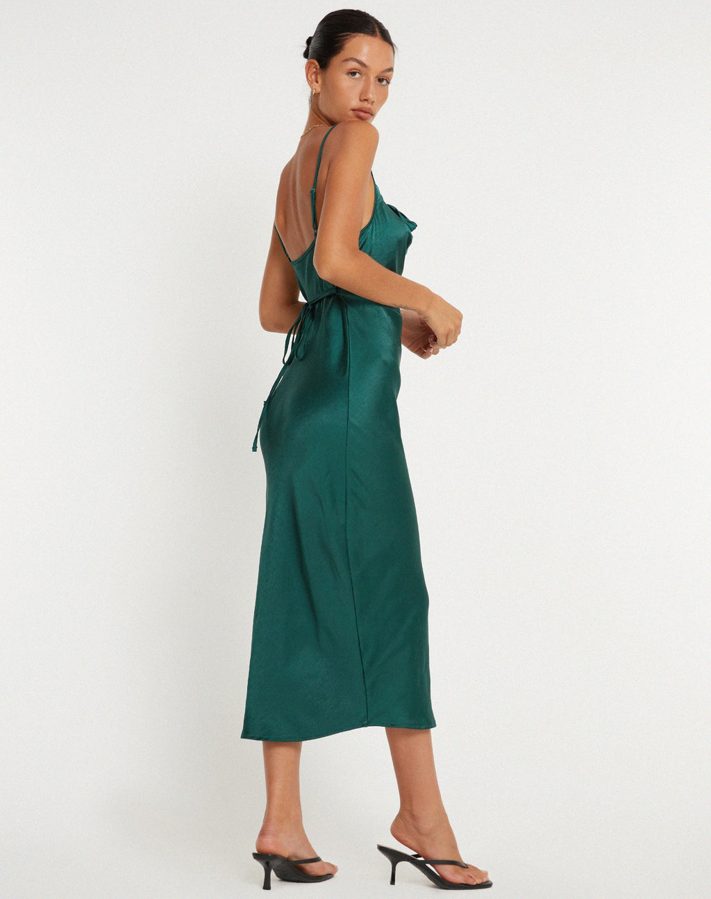 Vestido Palasha Midi de satén verde bosque