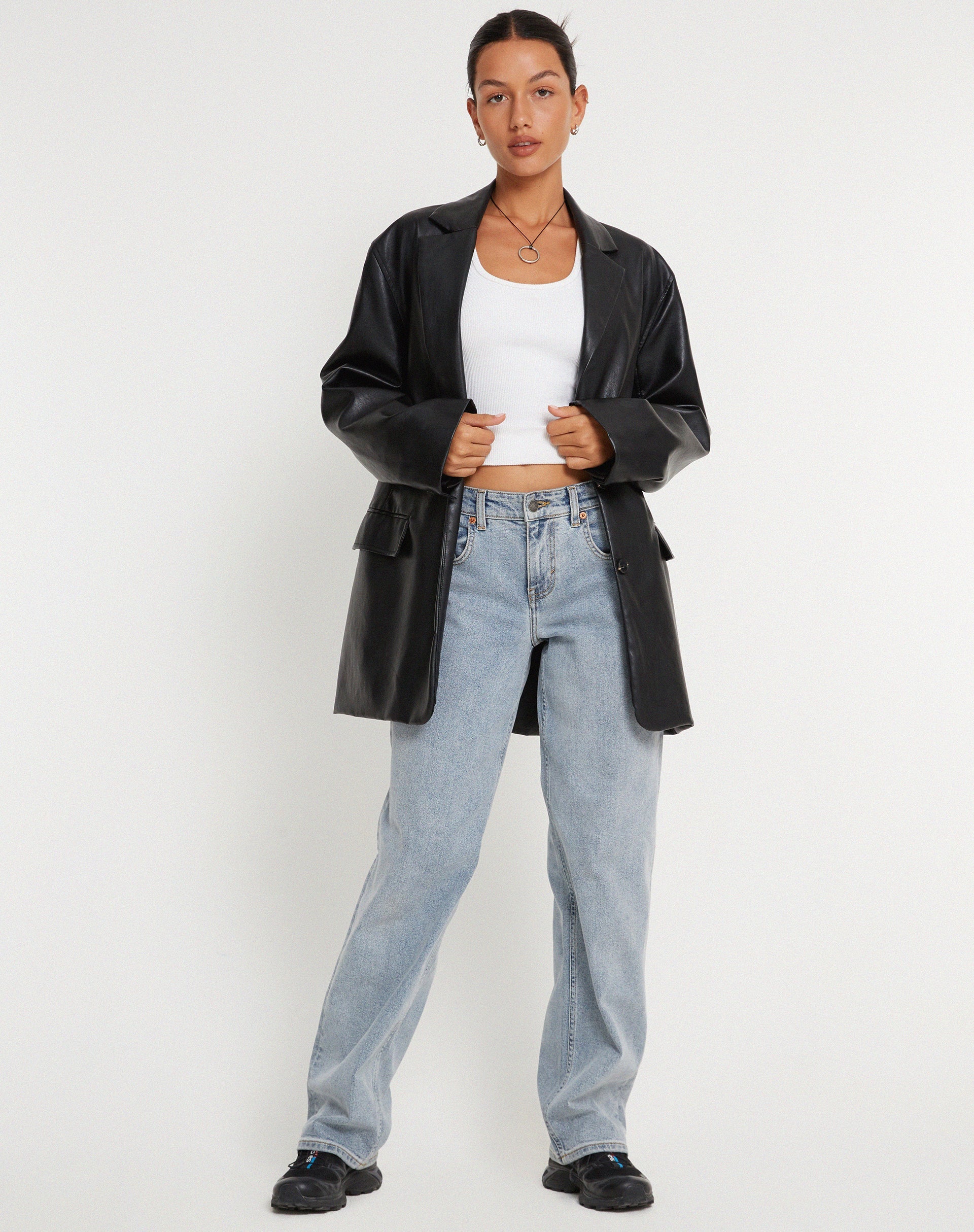 Imagen de Saken Blazer en Pu Negro