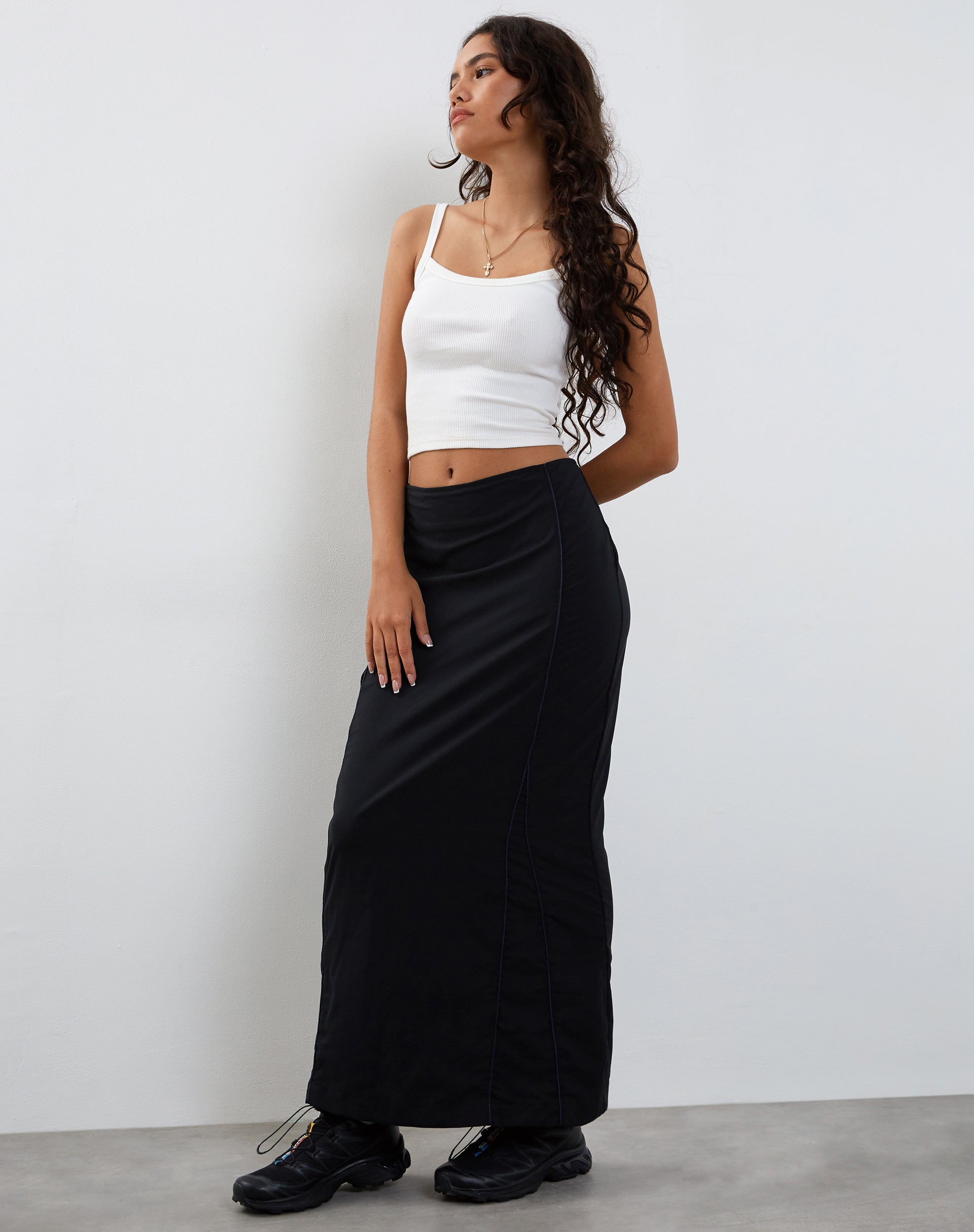 Imagen de Skyla Maxi Skirt in Charcoal