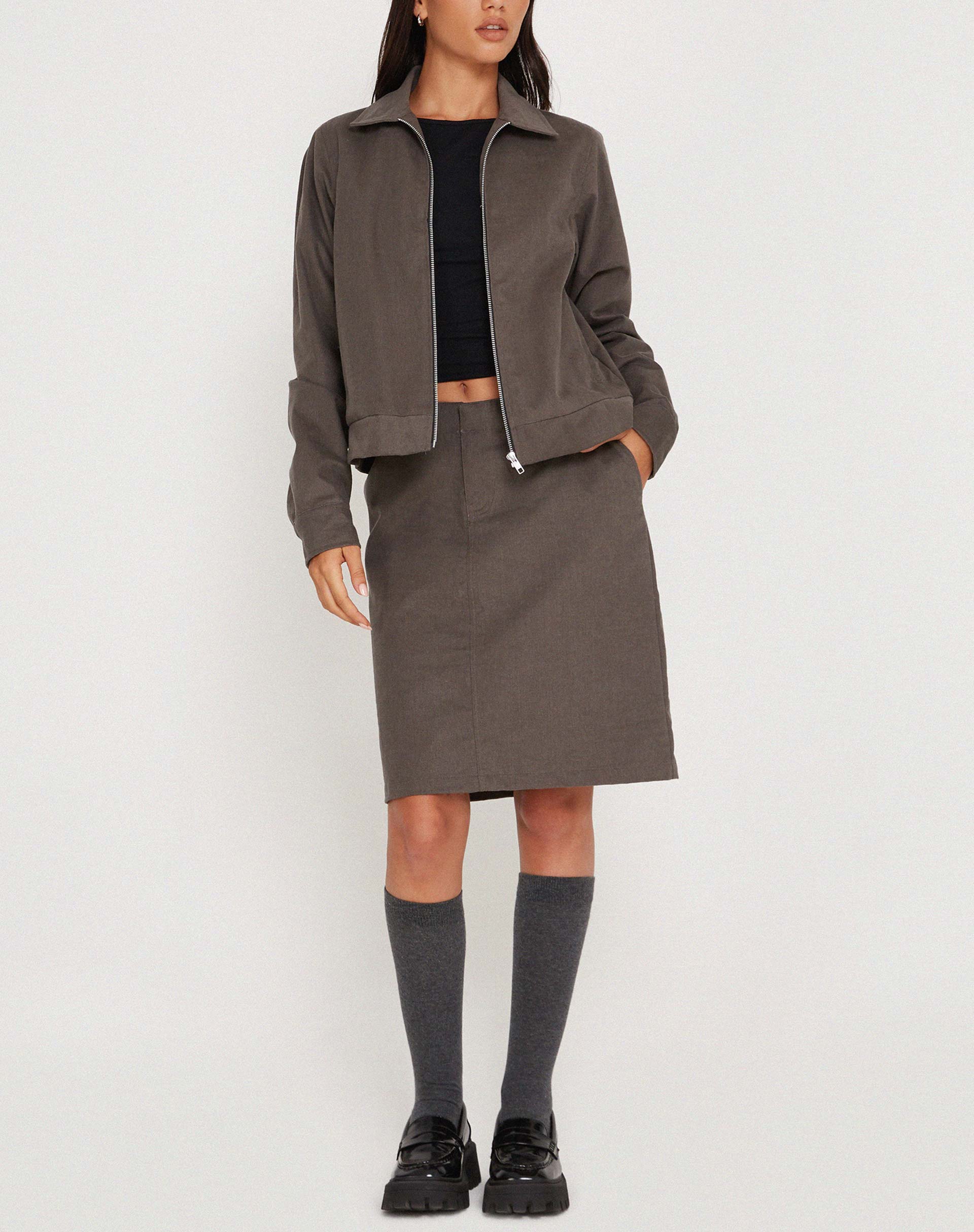 Imagen de la chaqueta Tumbas en gris oscuro
