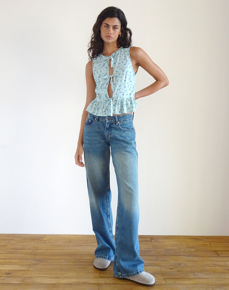 imagen de Revata Tie Front Top en Pretty Petal Green