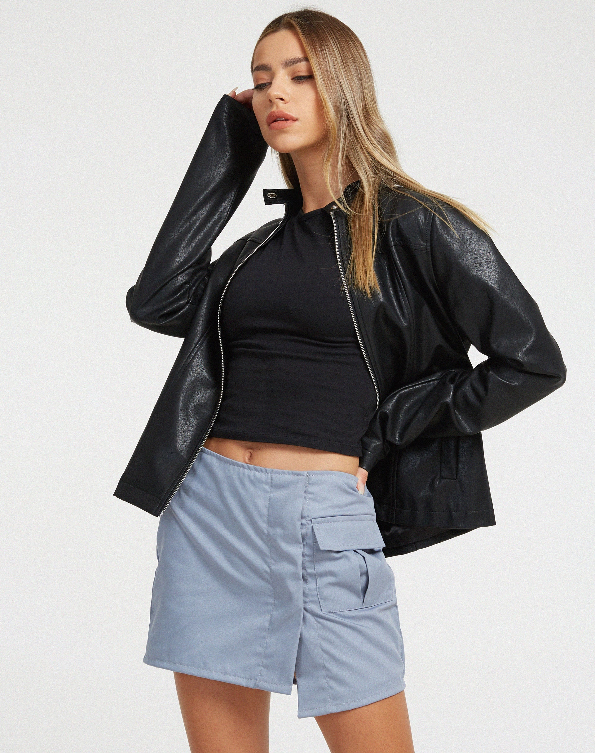 imagen de Rhory Mini Falda Cargo en Gris Claro