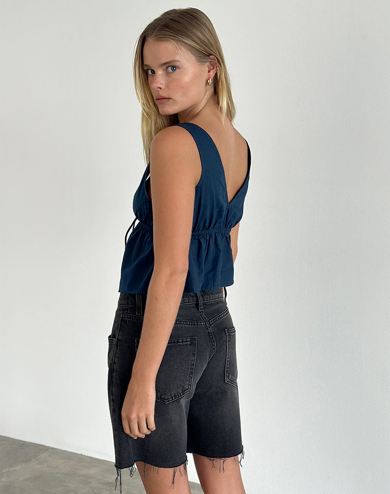 Imagen de Rolia Tie Front Top en Azul Marino