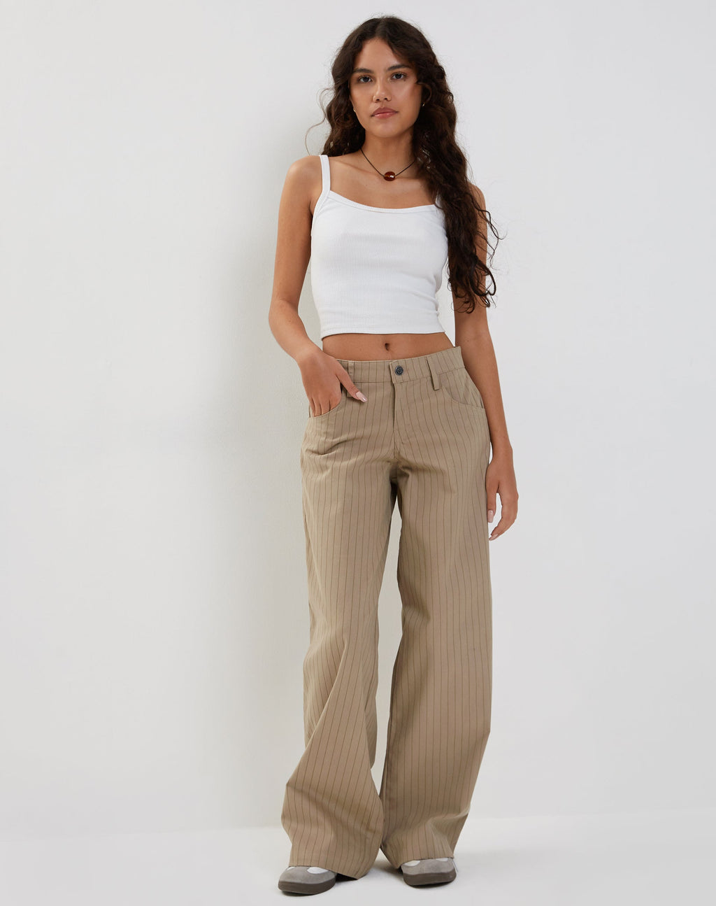 Pantalones amplios de tiro bajo extra anchos en raya diplomática color piedra