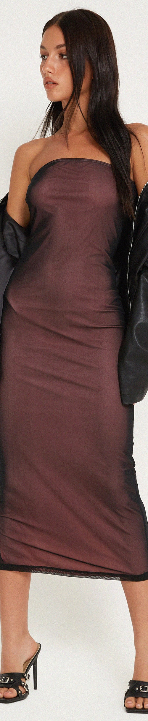 imagen de Rosbandi Bandeau Midi Dress in Black Pink Lining