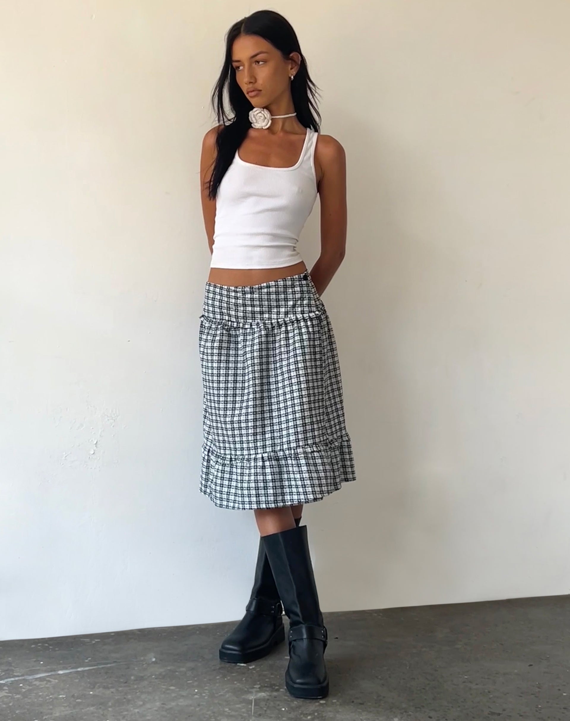 Imagen de Kasya Frill Hem Midi Wrap Skirt in Brandy Check