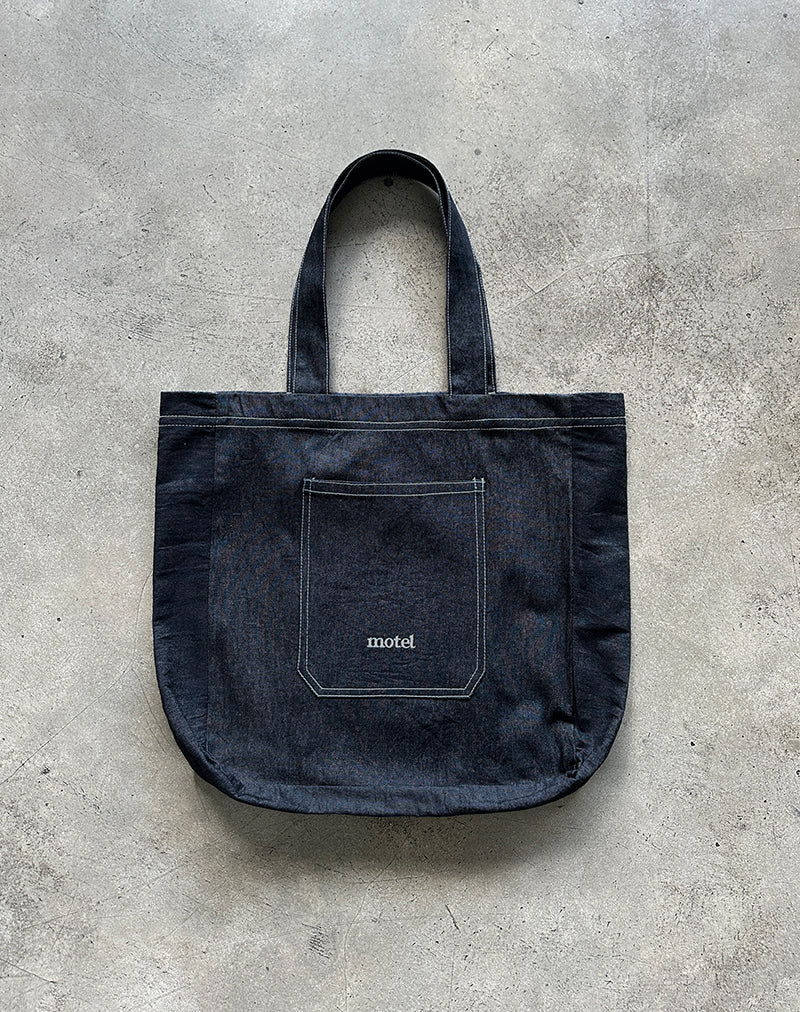 Imagen de Ruka Tote Bag en Denim Indigo con Bordado Motel Blanco