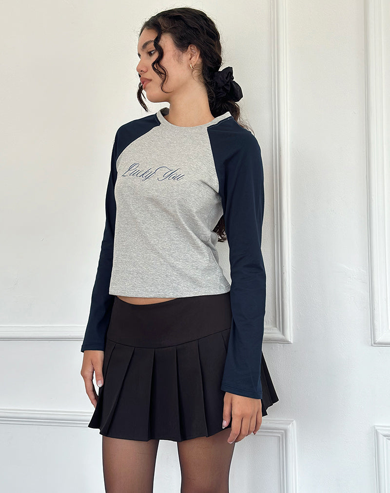 Imagen de Sabani Top en Marga Gris Marino con Estampado Lucky You