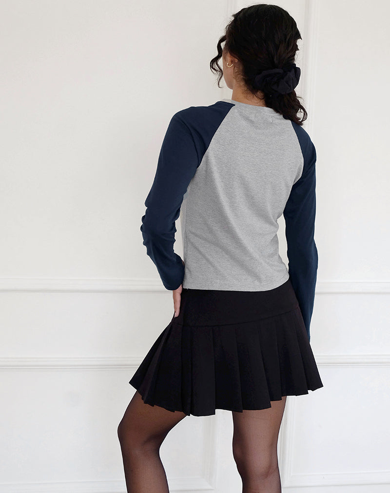 Imagen de Sabani Top en Marga Gris Marino con Estampado Lucky You