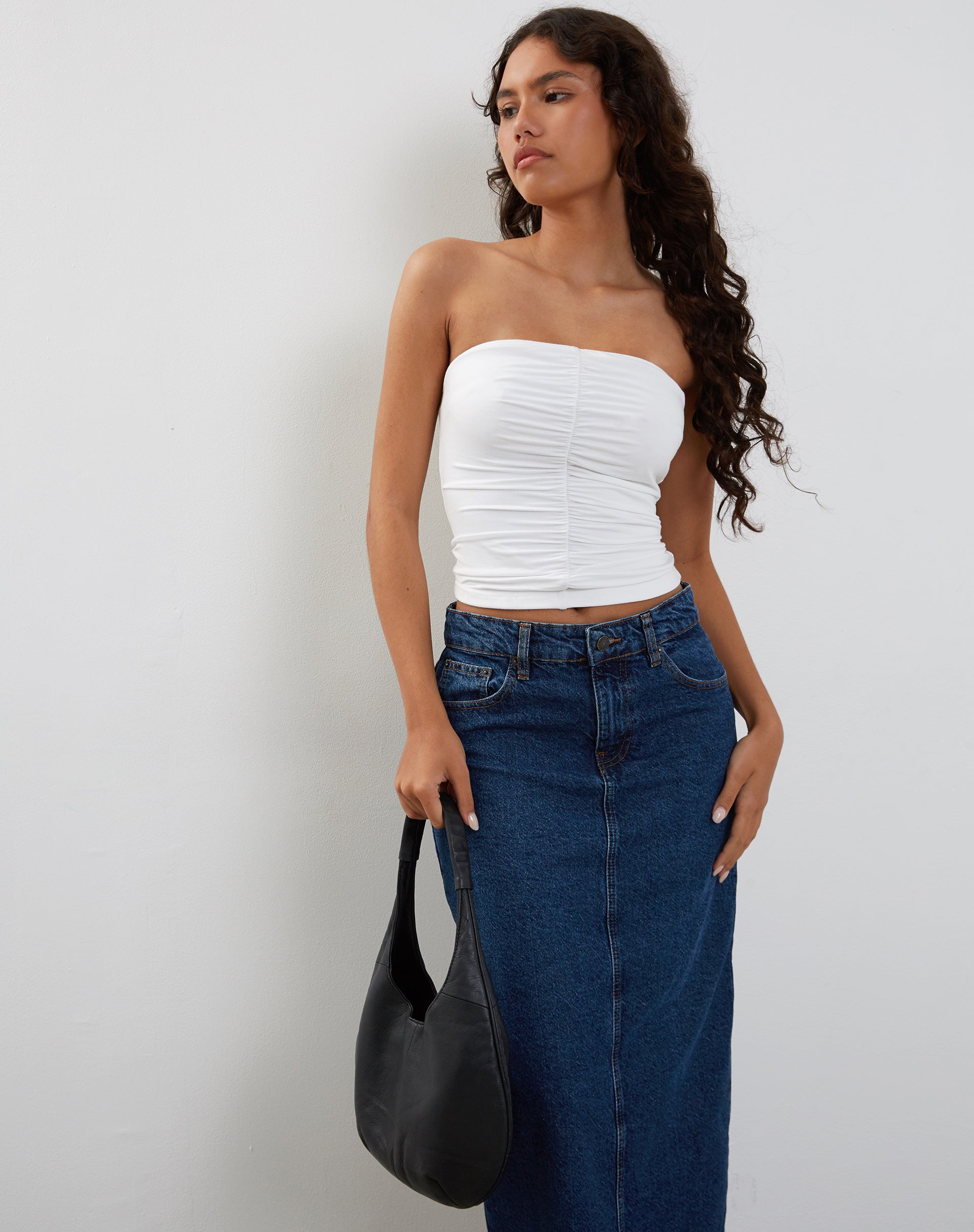 imagen de Sajna Ruched Bandeau Top en Blanco