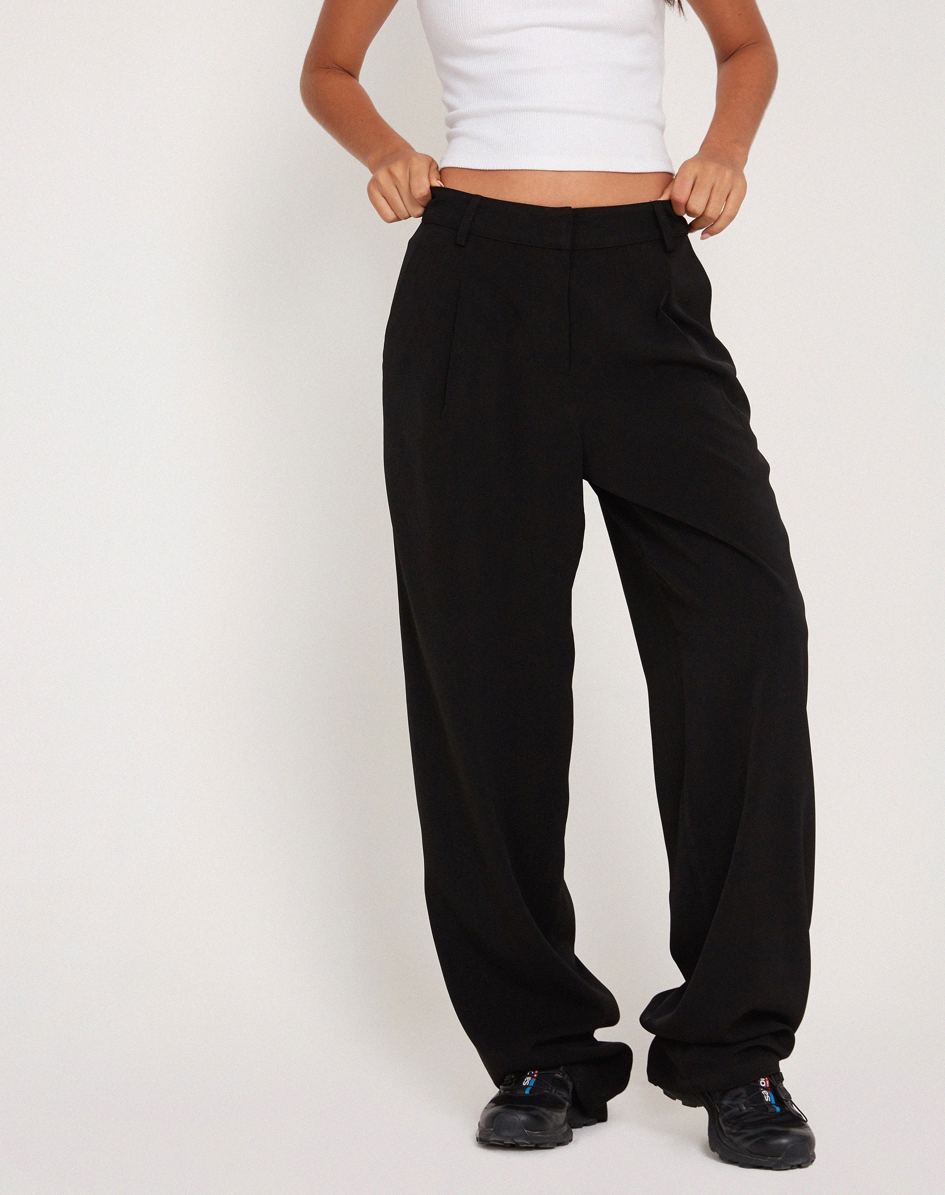 Imagen de Sakaria Pantalón de pierna ancha en negro