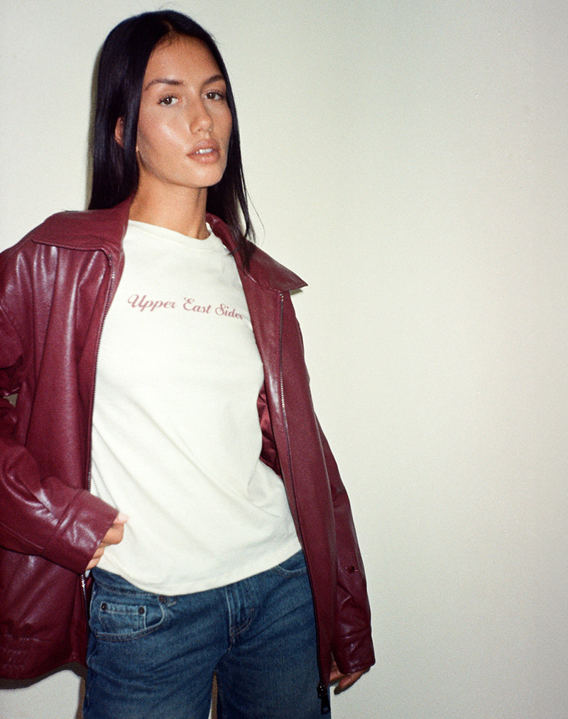 Imagen de Saki Tee in Ivory with Upper East Sider Print