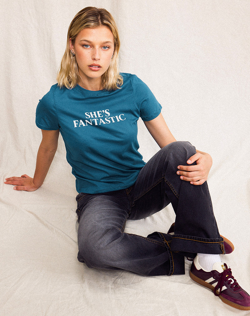 Imagen de Saki Tee in Mediterranean Blue with She's Fantastic Slogan