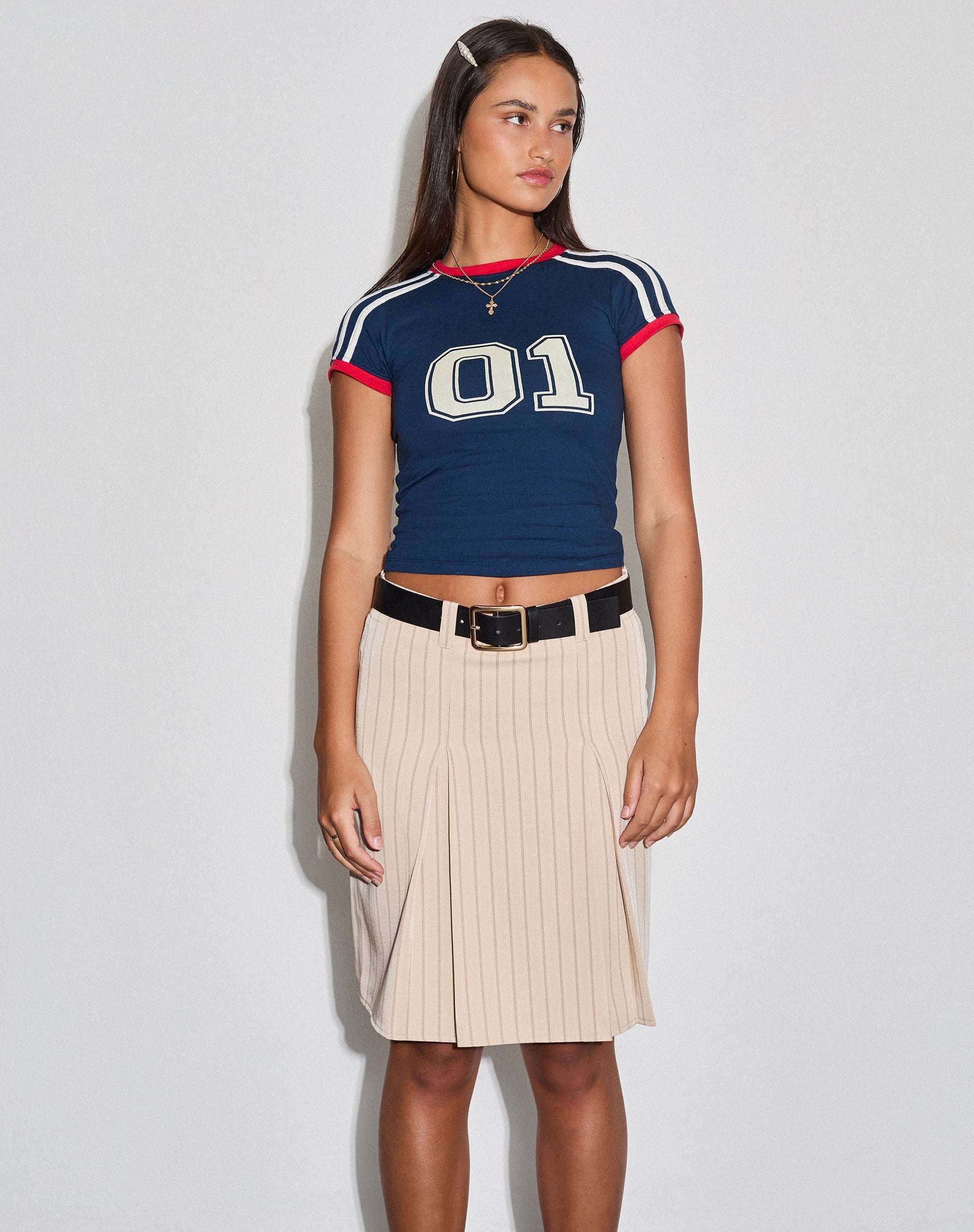 imagen de Lia Pleated Midi Skirt in Tailoring Tan Pinstripe