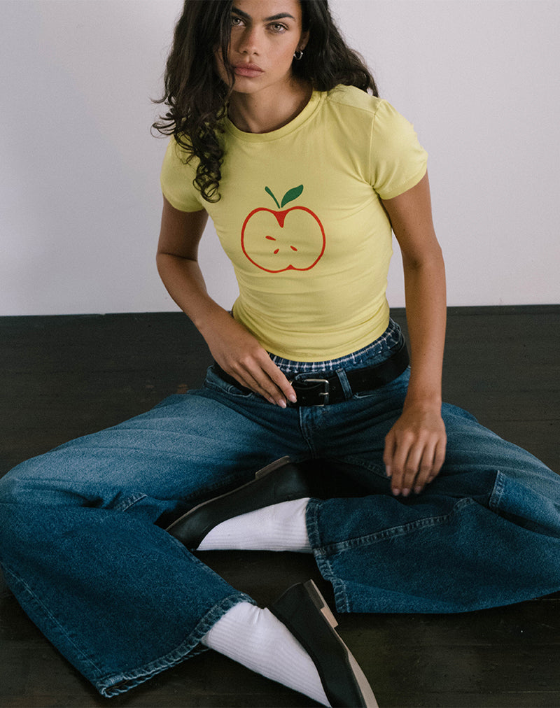 Top Salida en amarillo con motivo de manzana