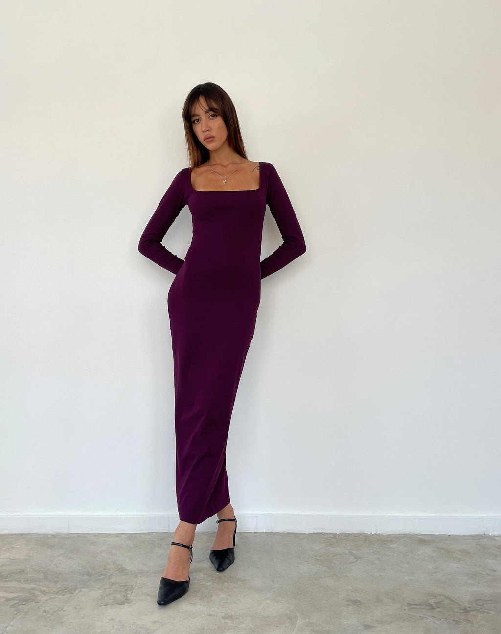 Maxi Vestido de Manga Larga Samaira en Berenjena