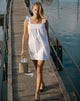 Imagen de Sanaly Mini Vestido en Blanco con Azul Marino Babylock