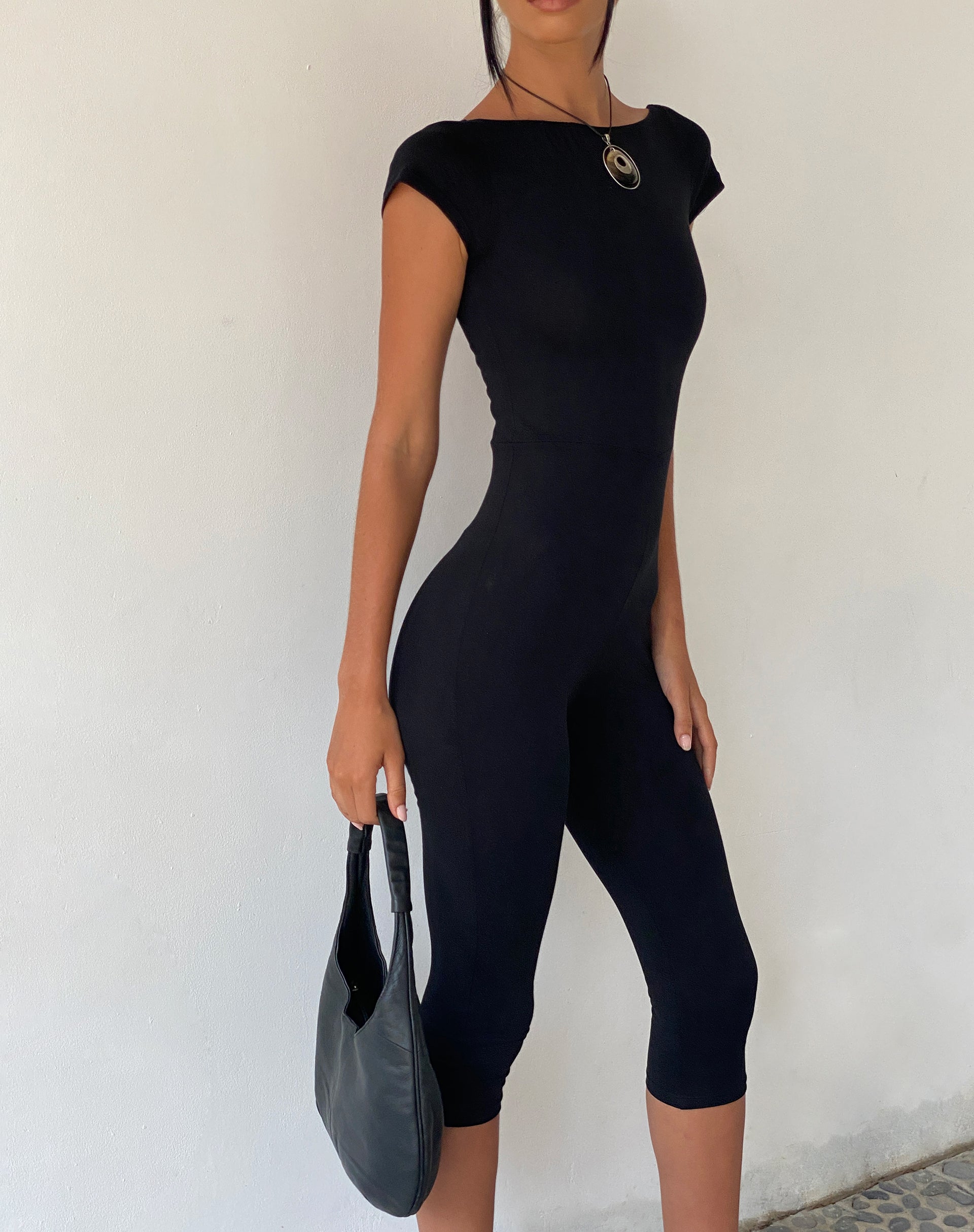 imagen de MOTEL X JACQUIE Saparia Capri Unitard en Negro