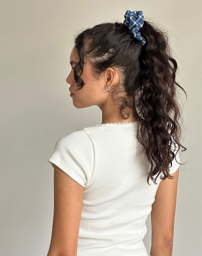 Imagen de Scrunchie in Navy Tartan
