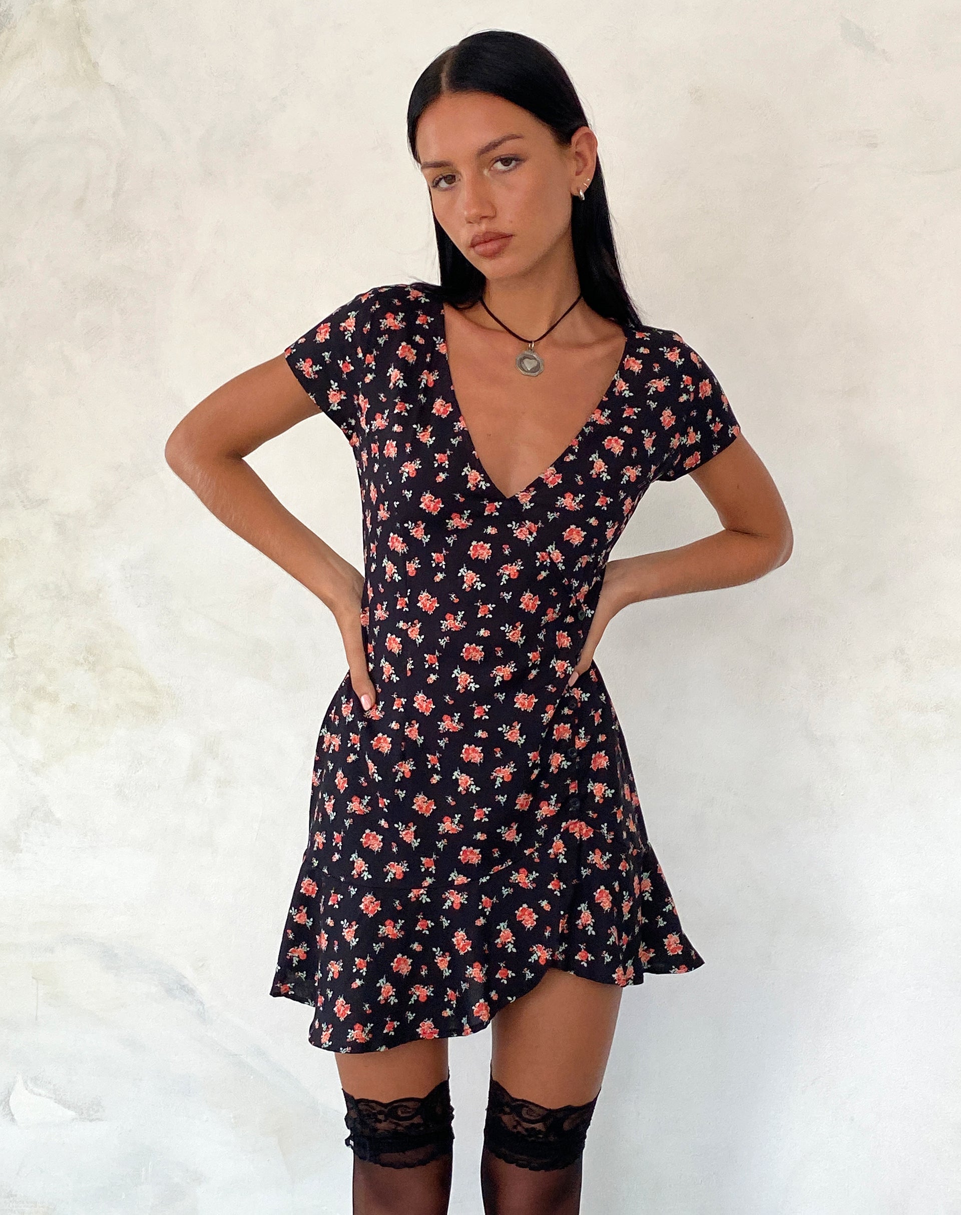 Imagen de Seleg Mini Dress in Flowing Rose Negro