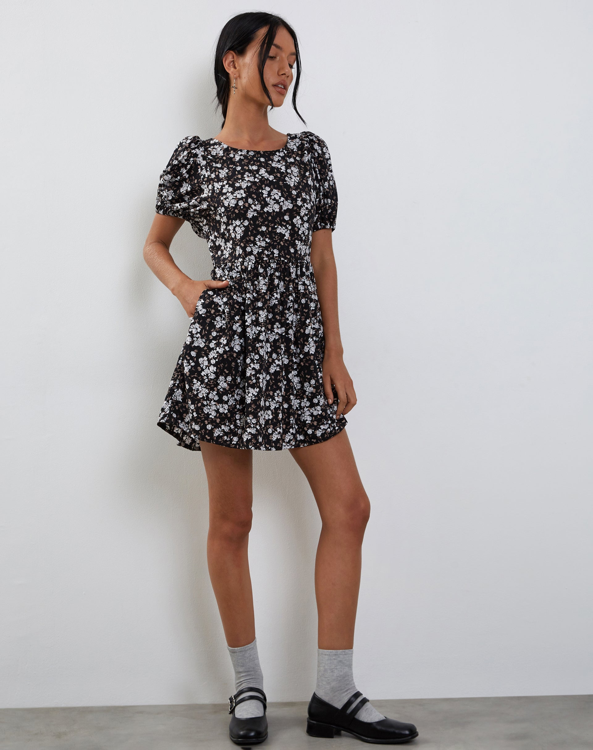 Imágenes de Senza Mini Dress in Dark Wild Flower