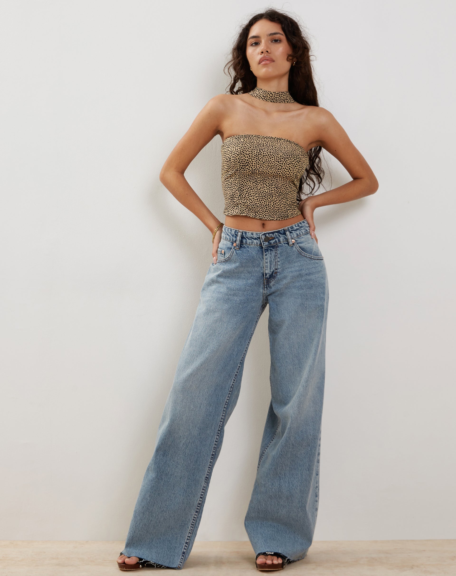 Imagen de Shaloe Conjunto de top bandeau y pañuelo en mini cocodrilo Tan
