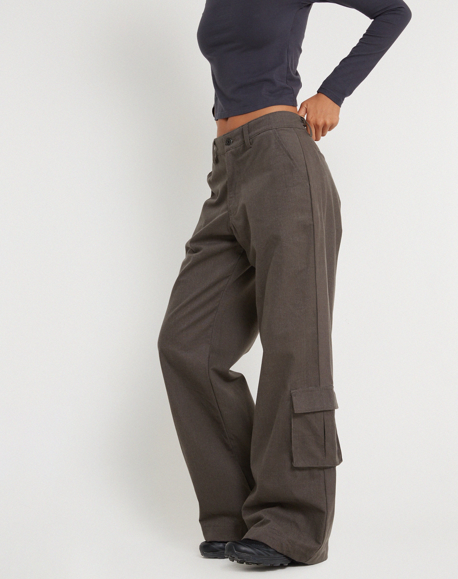 imagen de Shan Wide Leg Trouser en gris oscuro