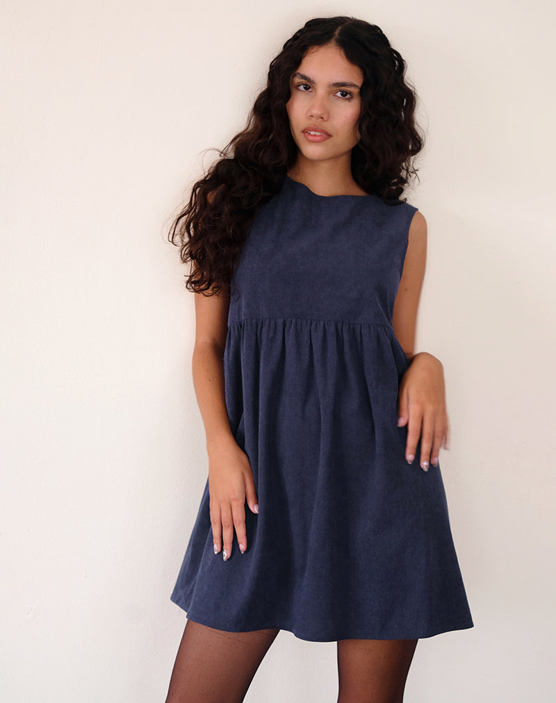 Imagen del minivestido Sheba en babycord azul tinta