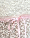  Crema con encuadernación rosa
