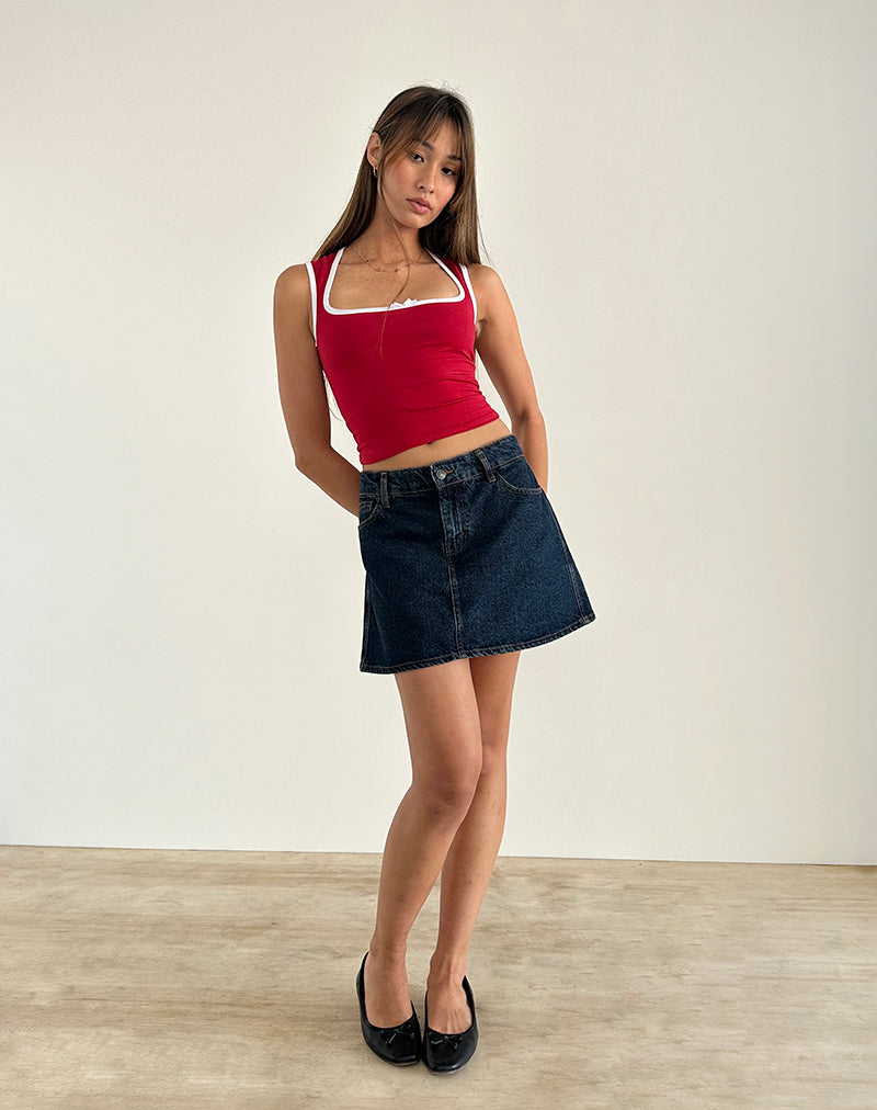 Imagen de Shinju Top en rojo adrenalina con ribete blanco