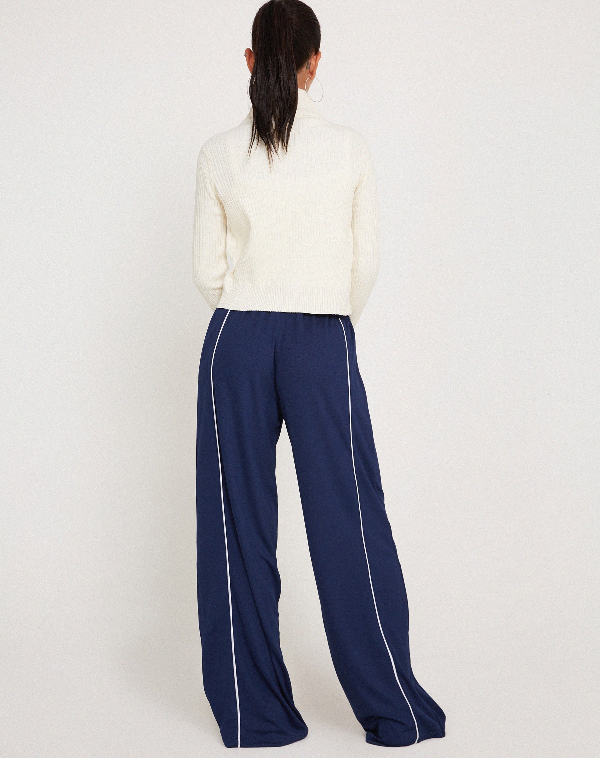 Imagen de Shobi Wide Leg Jogger en azul marino
