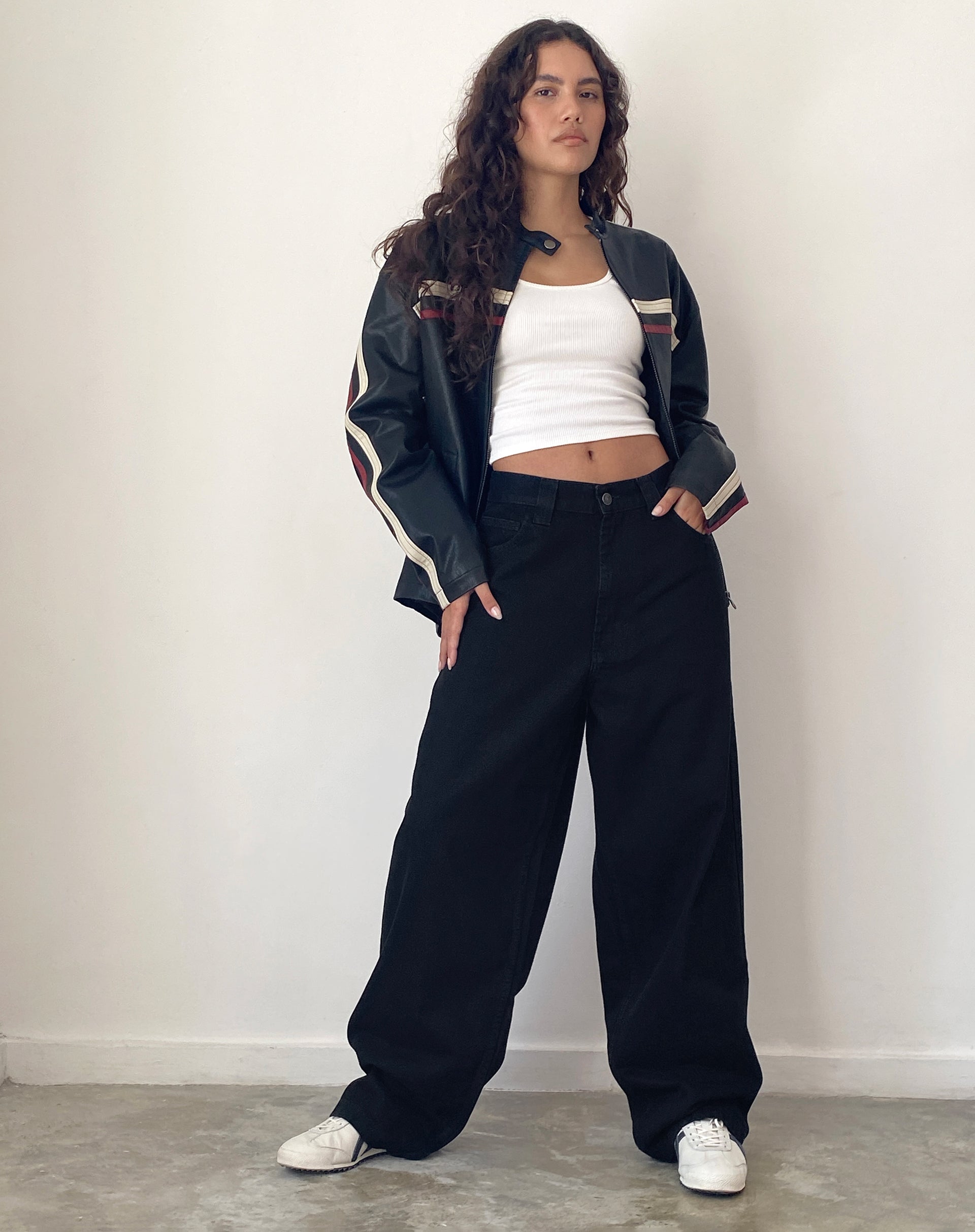 Imagen de Skater Low Rise Jean en Rinse Negro