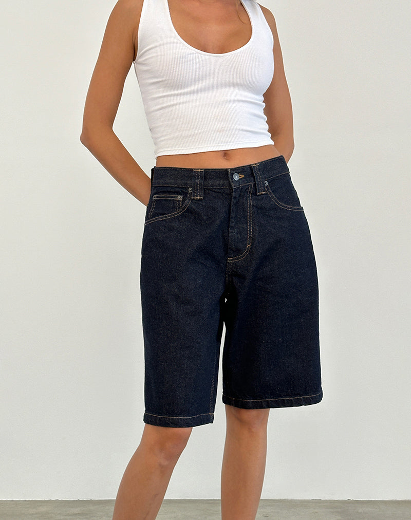 Pantalón corto skater de tiro bajo en índigo