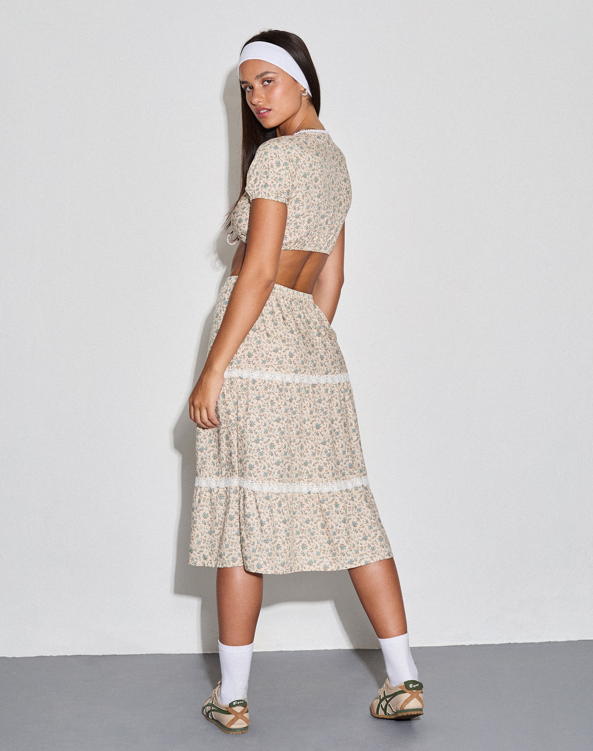 Imagen de Maxce Falda Midi en Azul Antiguo y Floral Marfil