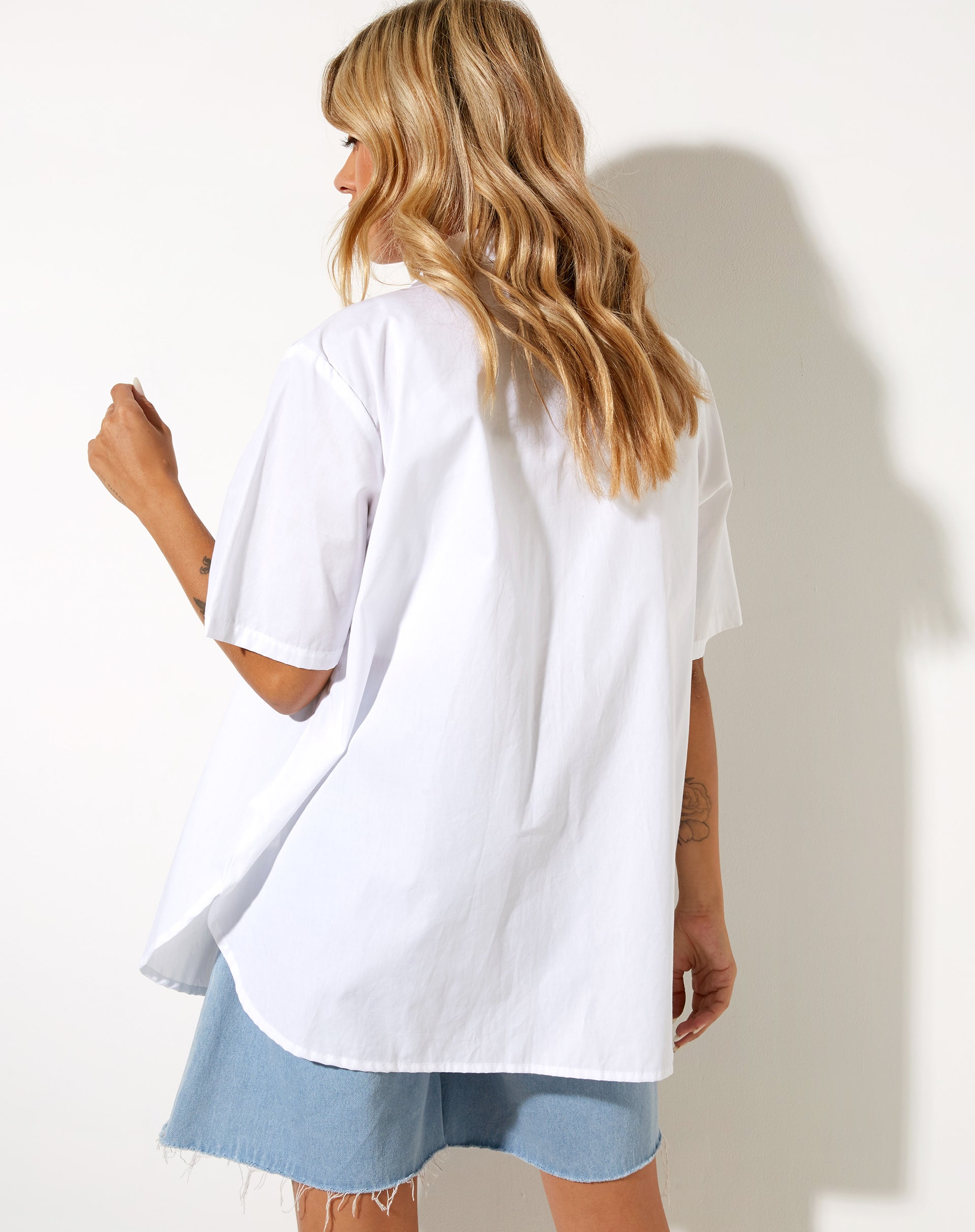 Imagen de la camisa Smith de manga corta en popelina blanca