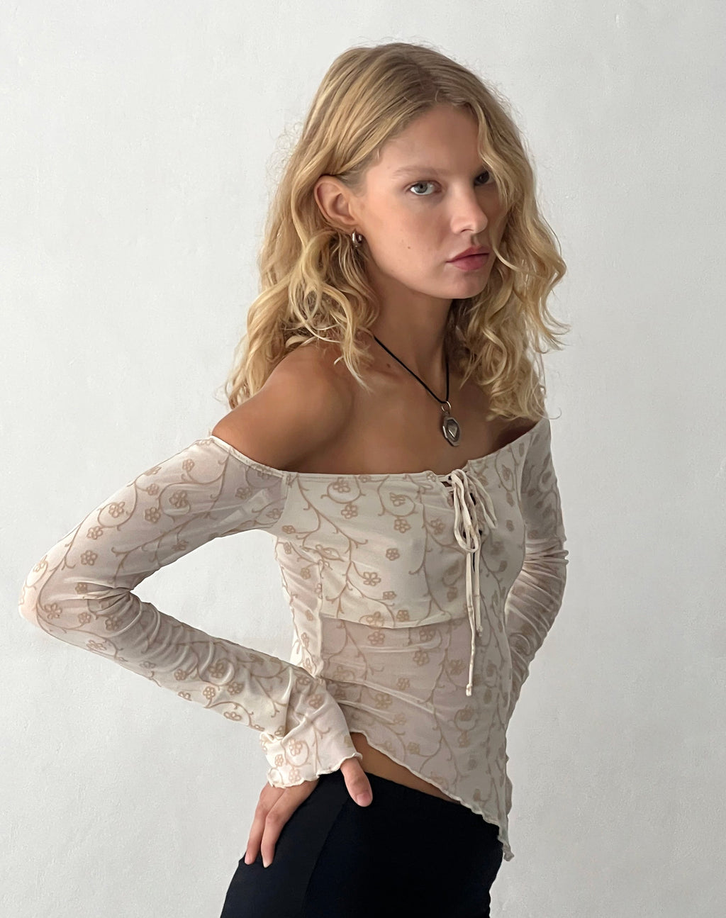 Top Sola Bardot en Flock Floral Beige Dainty