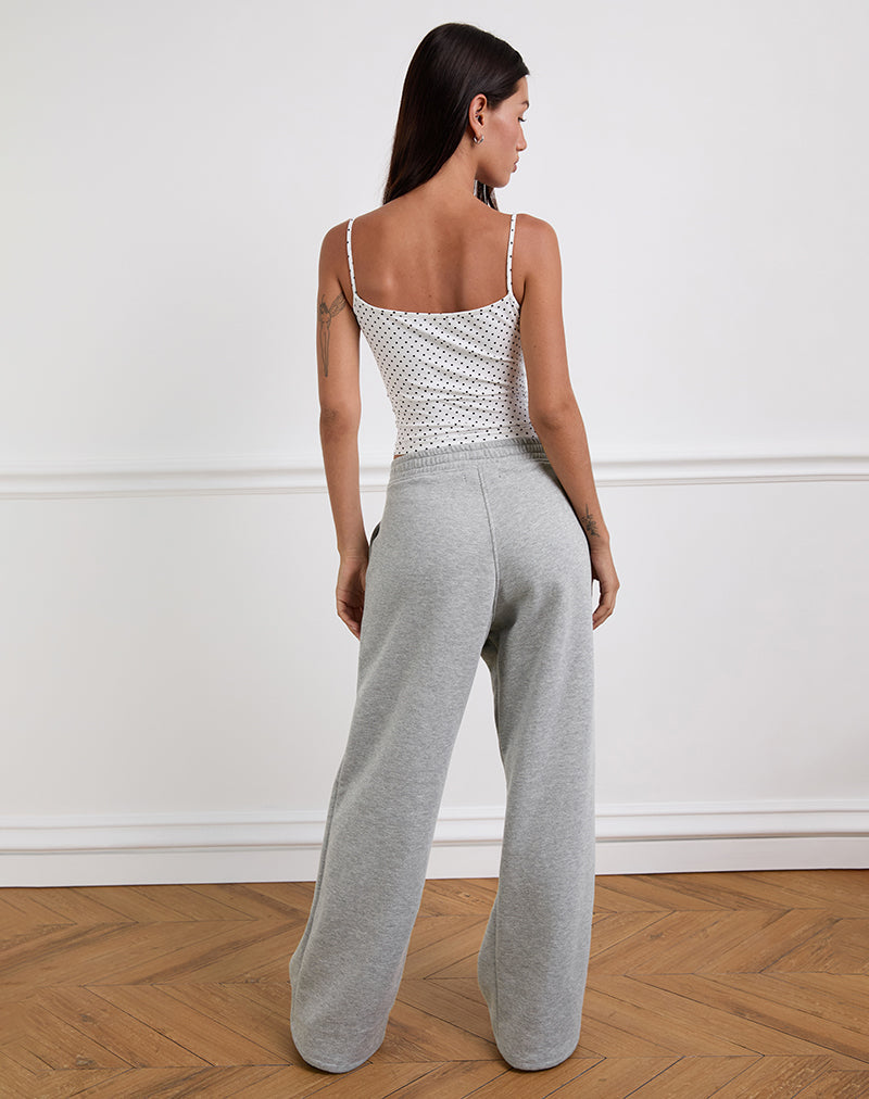 Imagen de Solay Cami Top en blanco con microestampado de lunares negro