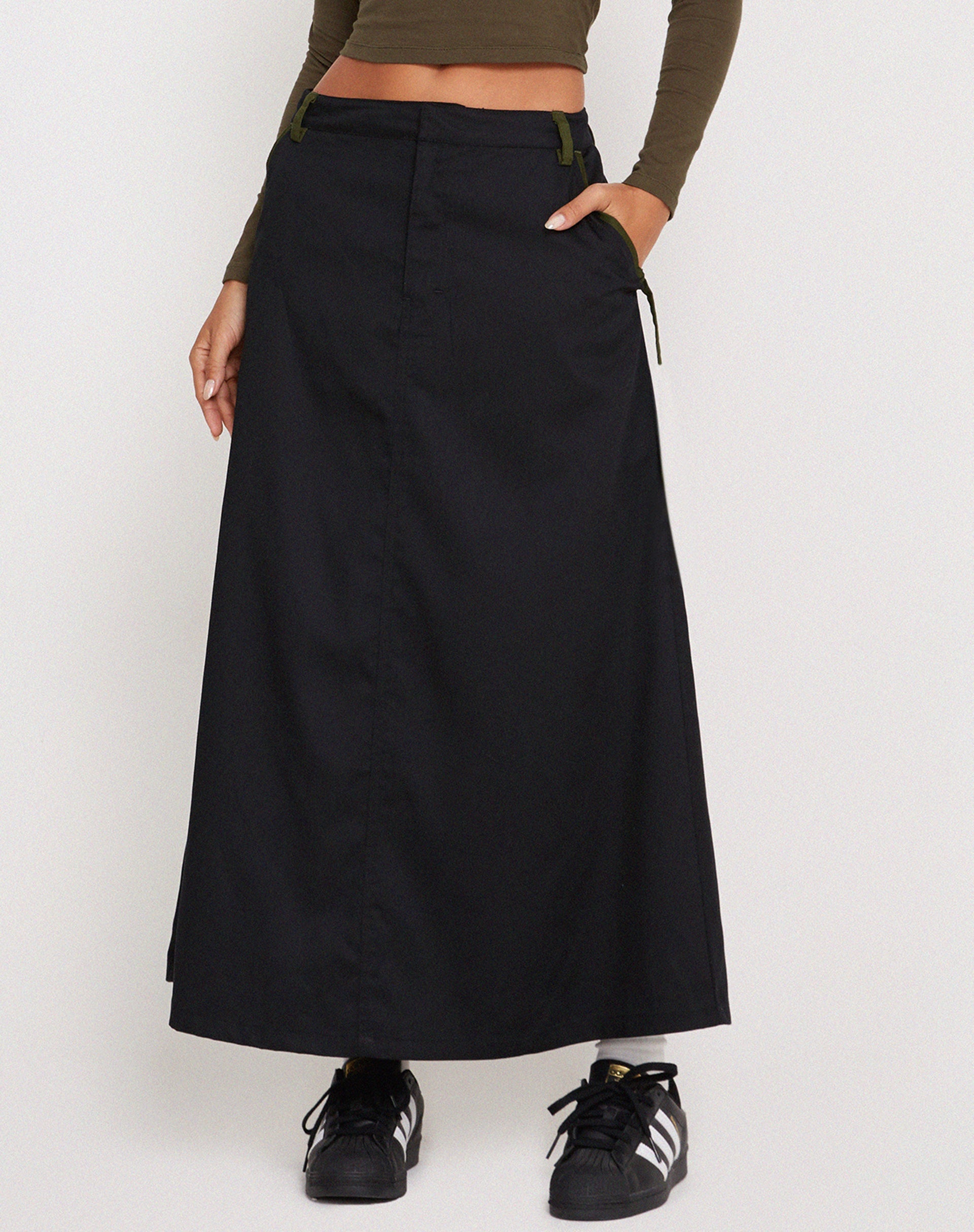 Imagen de Sorrel Falda Midi en Negro Verde Bosque