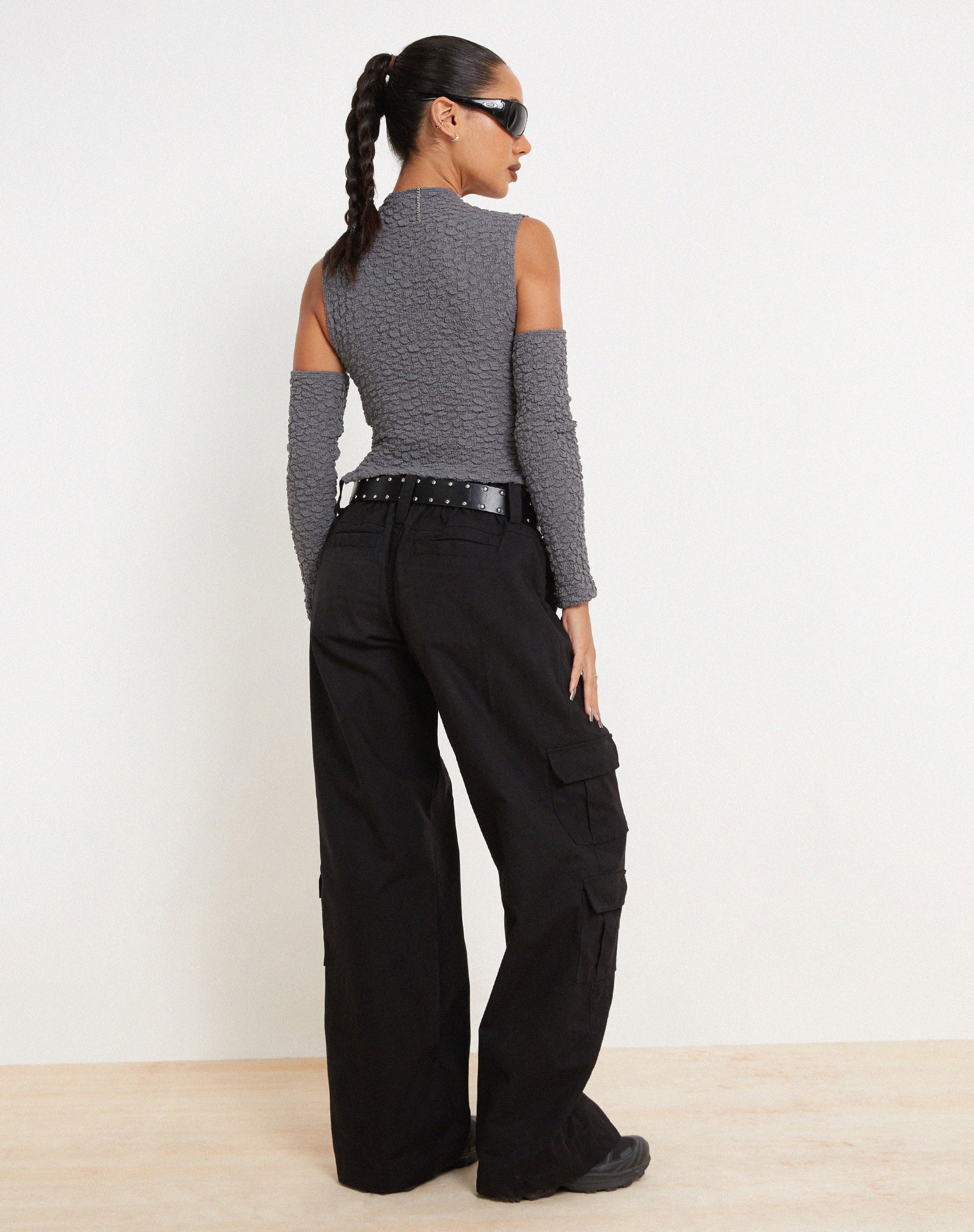 imagen de Suji Long Sleeve Top en Bubble Charcoal