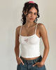 Image of Suna Chaleco en blanco roto con estampado de lazos de fresa