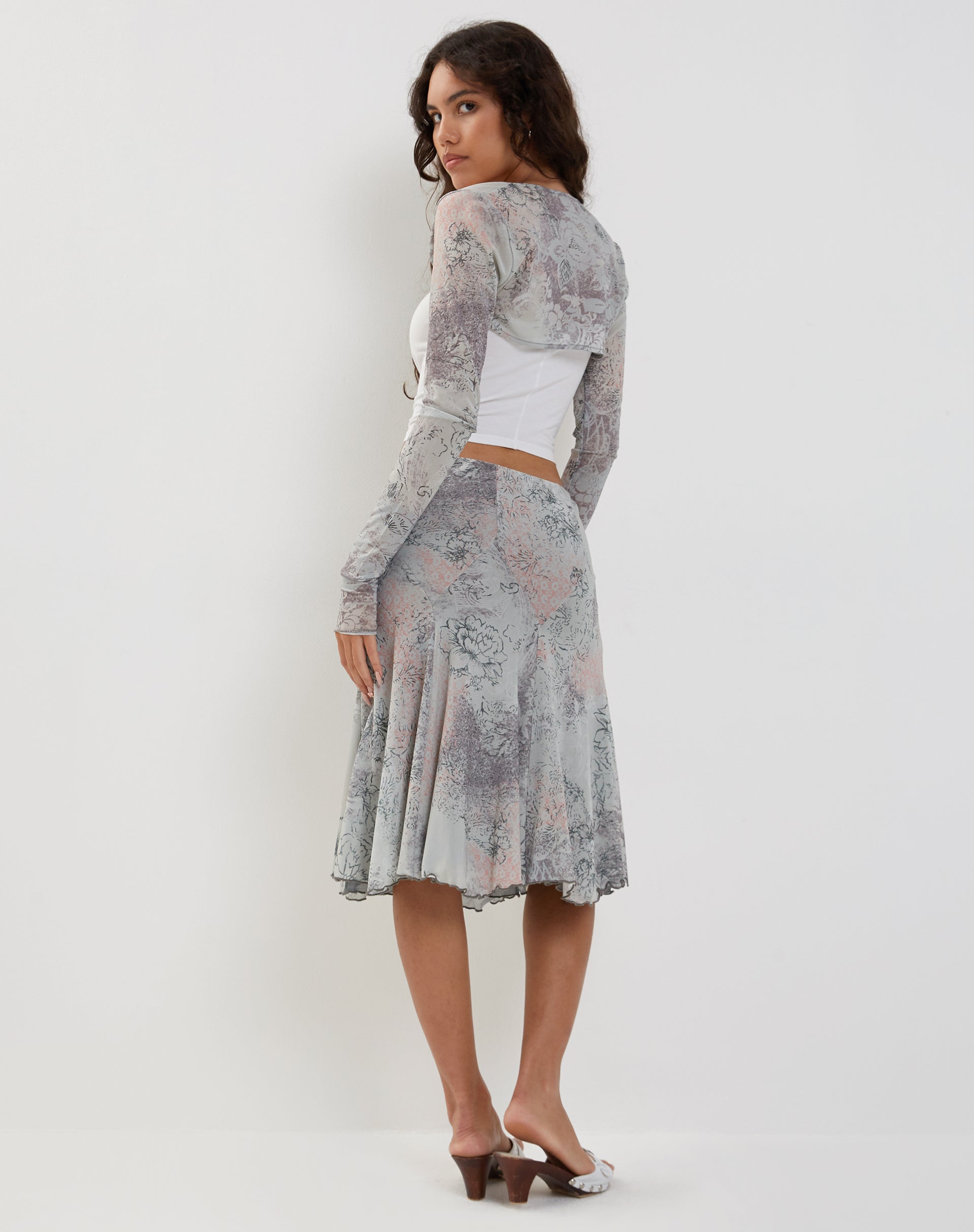 Imagen de Sloane Falda Midi en Encaje Floral Pastel