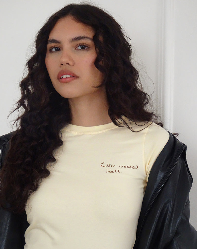 Imagen de Sutin Tee in Buttermilk with Butter Wouldn't Melt Motif