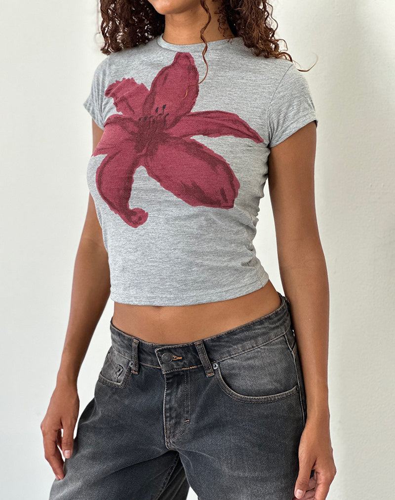 Camiseta Sutin en Marga Gris Gráfico Flor Pintada